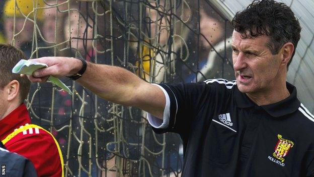 Steve Paterson in the dugout during his time at Formartine United