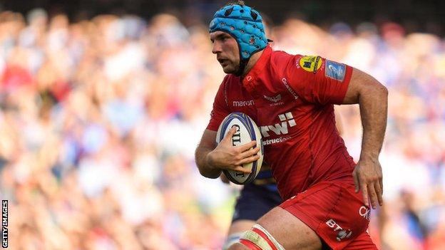 Former Scarlets lock Tadhg Beirne