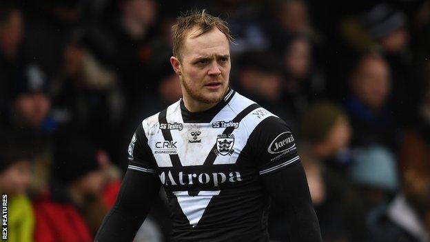 Six tries were scored in the first half, with Hull FC winger Adam Swift grabbing two of them