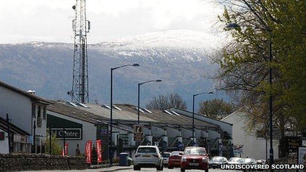 Tha an làrach air a bhith falamh fad 11 bliadhna.