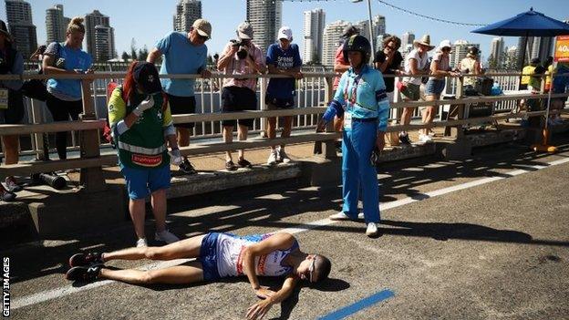 Callum Hawkins collapses in the marathon