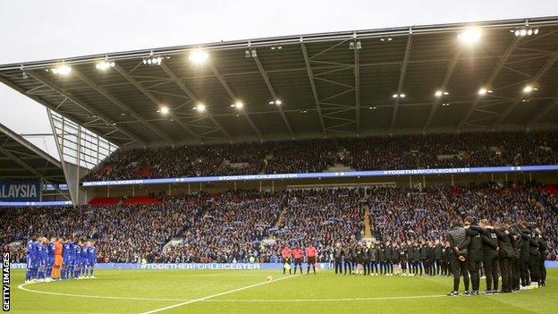 Minute's silence at Cardiff