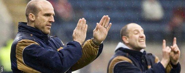 Alex Rae and David Farrell on the sidelines with Dundee