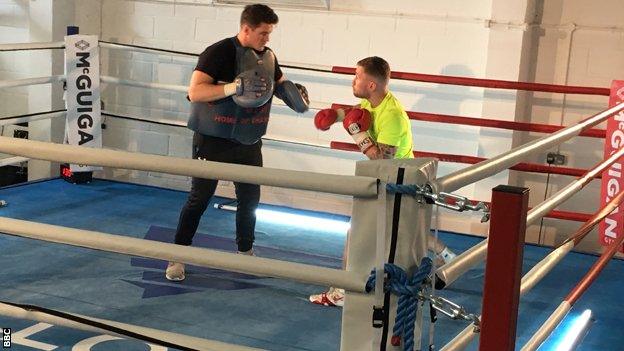 Shane McGuigan trains Carl Frampton