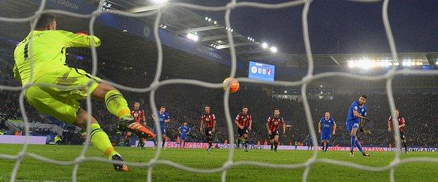 Artur Boruc saves from Riyad mahrez