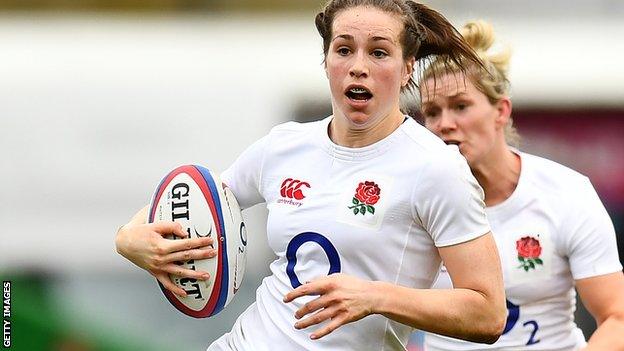 Emily Scarratt in action for England