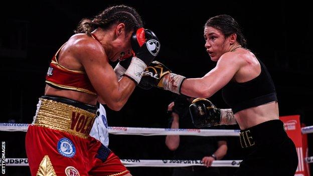 Katie Taylor fights Rose Volante