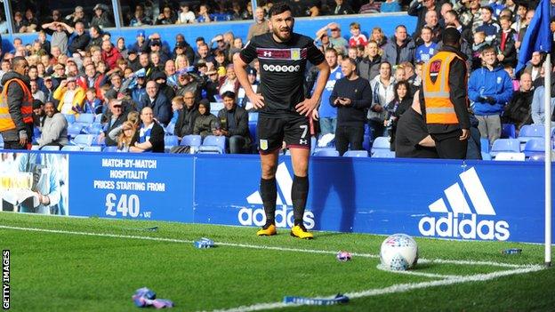 Robert Snodgrass has to wait to take a corner at St Andrew's