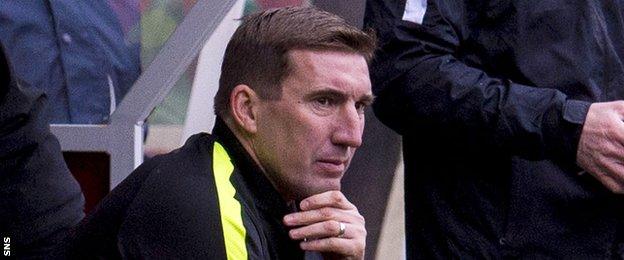 Hibernian head coach Alan Stubbs