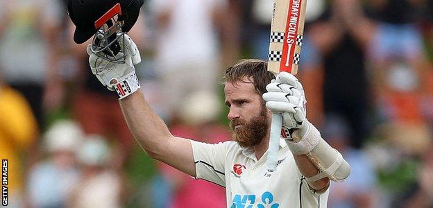 Kane Williamson celebrates his century