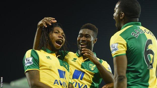 Alex Tettey celebrates his goal