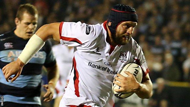 Dan Tuohy on his way to scoring an Ulster try against Cardiff Blues in 2014
