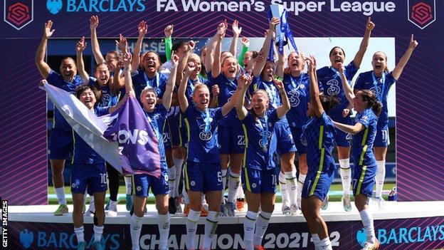 Chelsea celebrate winning the WSL