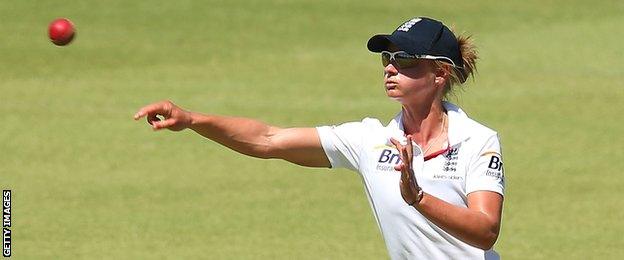 Danni Wyatt fielding in the 2014 Ashes Test in Perth