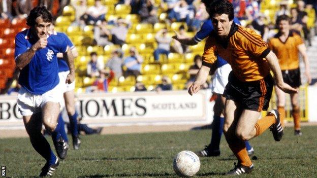 Ralph Milne (right) made 286 appearances for Dundee United