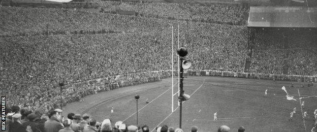 Rugby League Challenge Cup Final At Odsal Bradford. Picture shows part Of The Record 102,000 crowd.