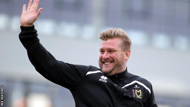 Karl Robinson