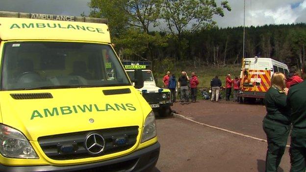 Ambulance in Brecon Beacons following lightning strikes