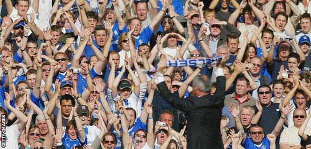 Claudio Ranieri in his final home game in charge of Chelsea