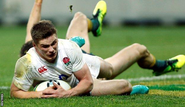 Owen Farrell scores a try for England