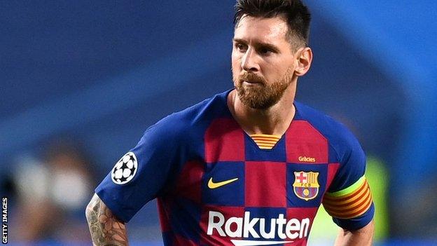 Lionel Messi hands in Barcelona transfer request - BBC Sport