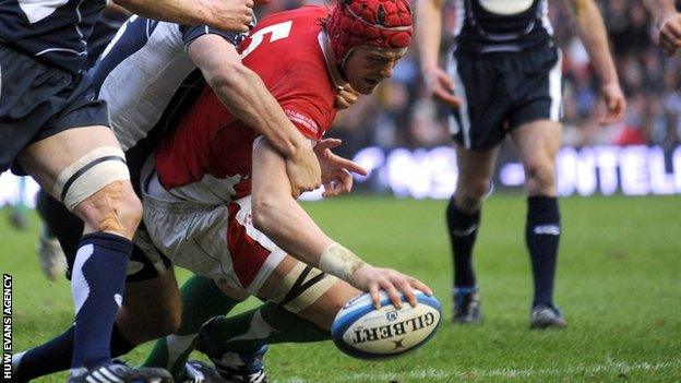 Alun Wyn Jones scored his only Six Nations try against Scotland in 2009