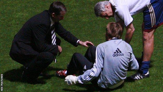 The late Glenn Roeder was Norwich keeper Tim Krul's first manager at Newcastle - and gave him his debut