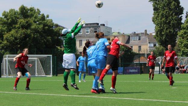 Guernsey vs Ynys Mon