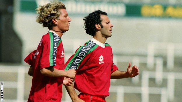 Robbie Savage and Ryan Giggs