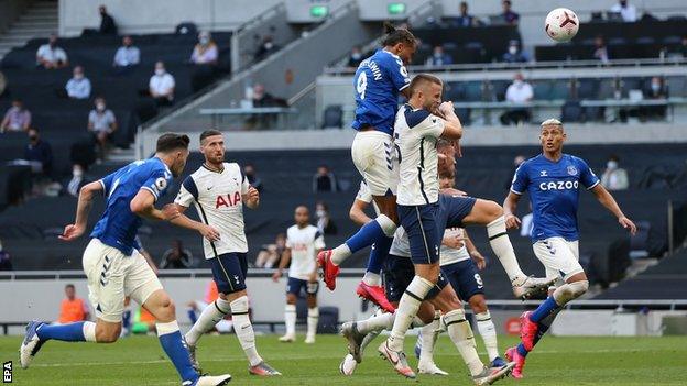 Dominic Calvert-Lewin scores for Everton against Tottenham