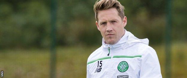 Kris Commons trains with Celtic