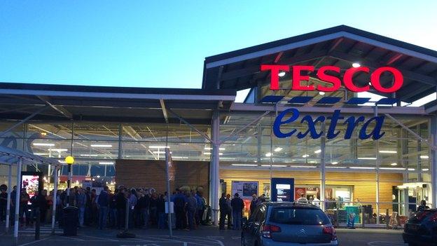 Carmarthen Tesco protest