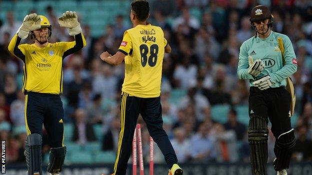 Jason Roy is dismissed by Mujeeb Ur Rahman