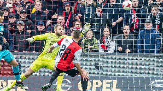 Feyenoord score opener against PSV