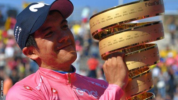 Richard Carapaz celebrates winning the Giro d'Italia in 2019