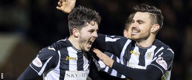 St Mirren's Lewis Morgan (left) celebrates scoring