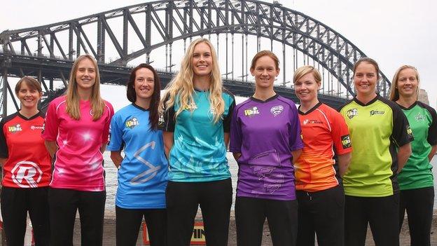 WBBL players in front of Sydney Harbour Bridge