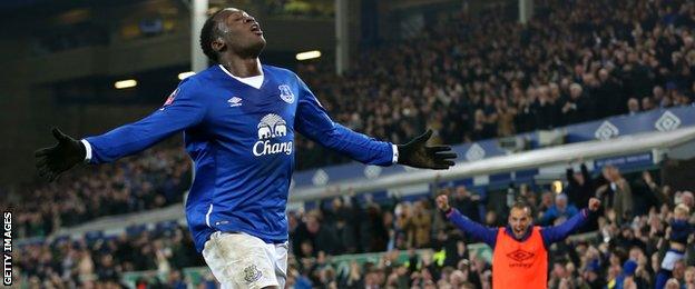 Romelu Lukaku celebrates