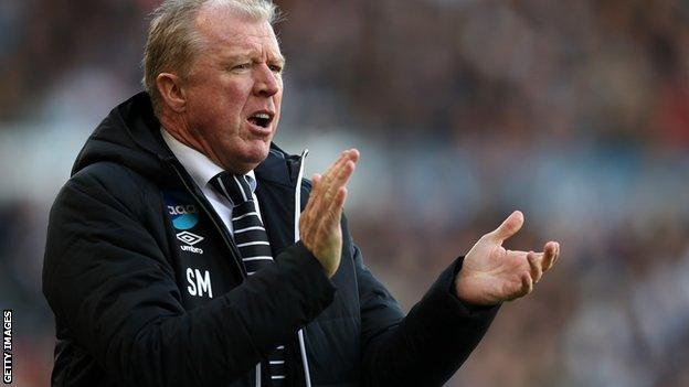 Derby County manager Steve McClaren in his first match back in charge of the Rams