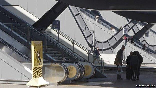 Reading station