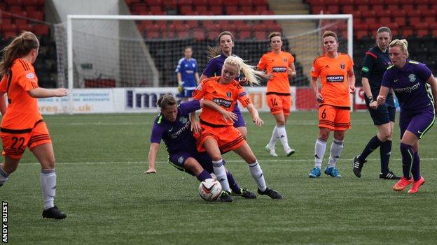 Glasgow City and Hibernian Ladies shared six goals in Airdrie