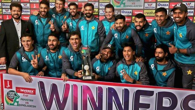 Pakistan with the T20 series trophy