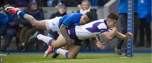 Huw Jones scores for Scotland against Samoa