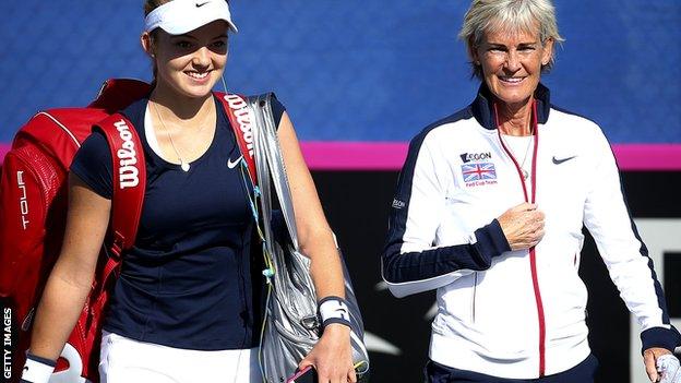 Katie Swan and Judy Murray