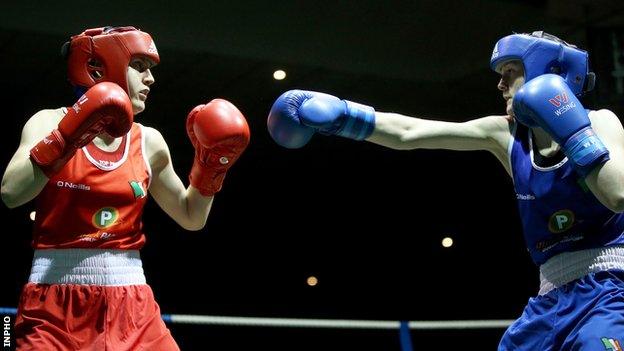 Michaela Walsh (left) in action against Ceire Smith in the Irish National finals last November