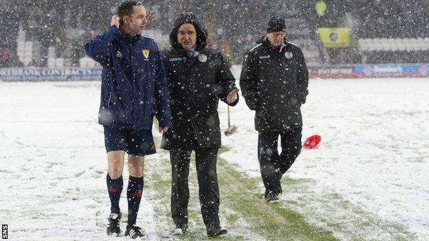 Referee Barry Cook