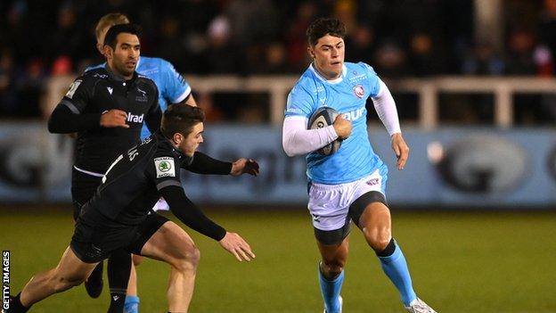 Louis Rees-Zammit scores Gloucester's fifth try