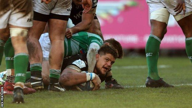 Montpellier's Paul Willemse scores a try