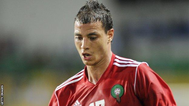 Marouane Chamakh Former Arsenal and Morocco striker confirms retirement BBC Sport
