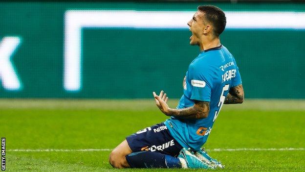 Zenit midfielder Leandro Parades